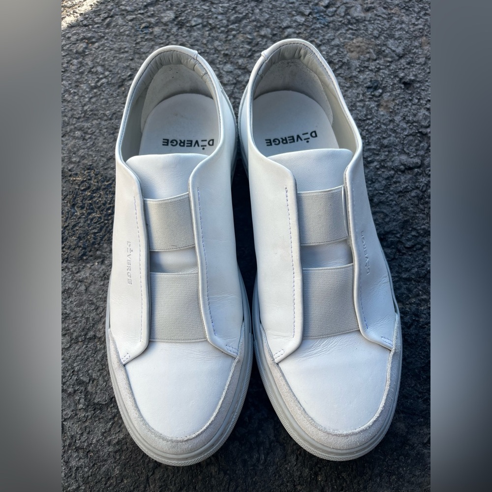 Diverge Slip On White Canvas Sneakers